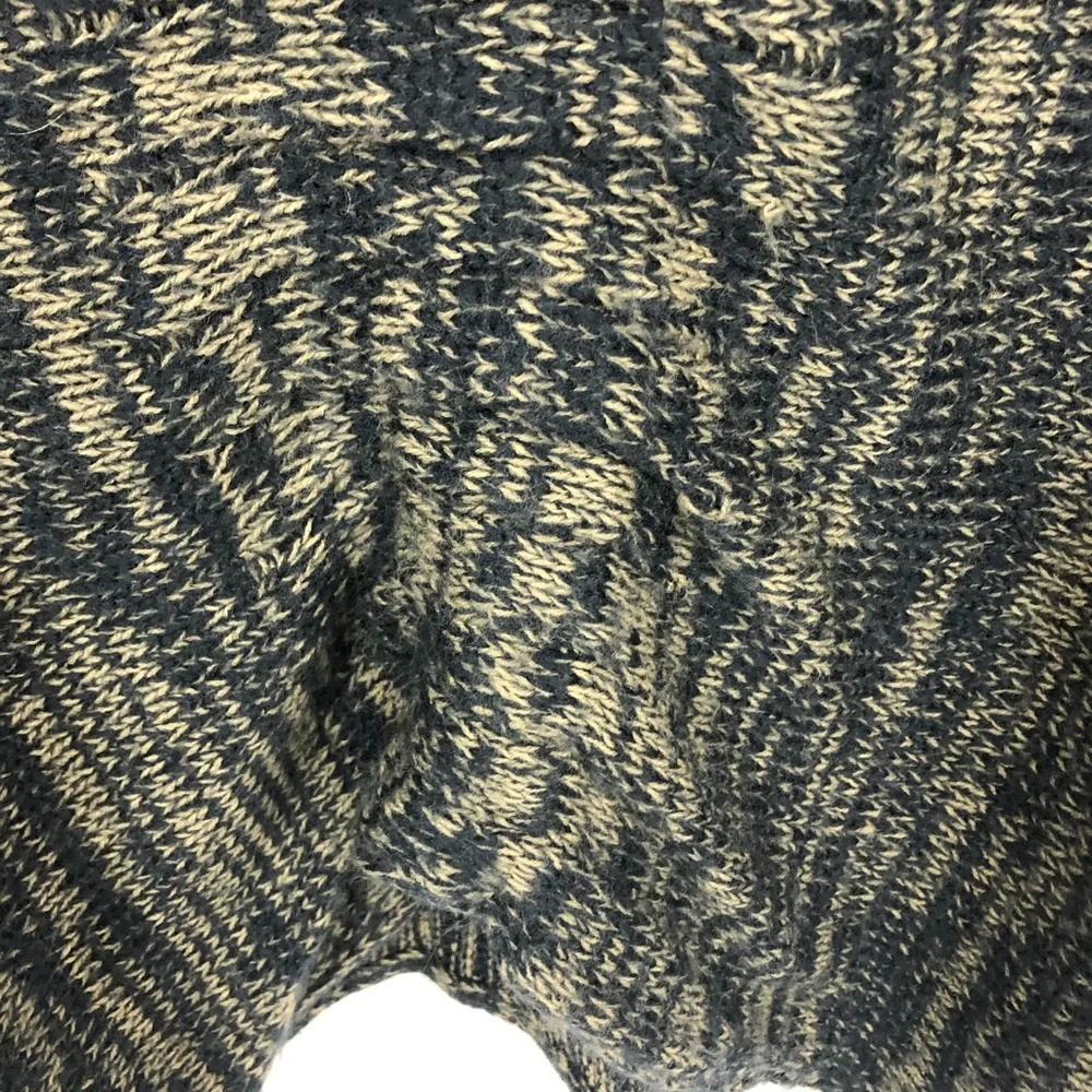 UMGEE SWEATER M‎